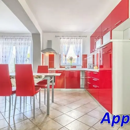 Apartment In With Sea View, Terrace, Air Conditioning, Wi-fi *